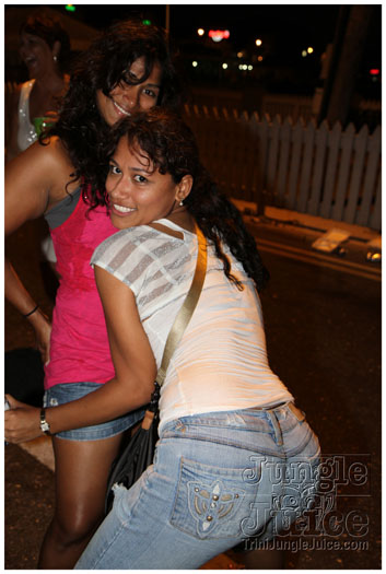 cayman_carnival_2011_part2-283