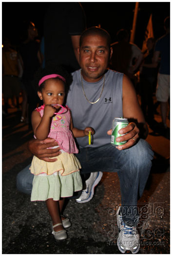 cayman_carnival_2011_part2-292