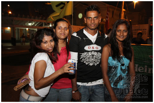 cayman_carnival_2011_part2-294