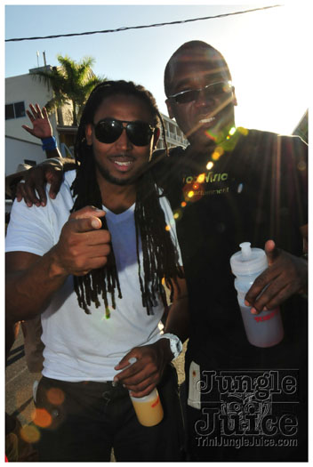 cayman_carnival_2011_part3-174