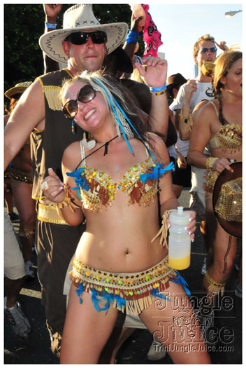 cayman_carnival_2011_part3-184