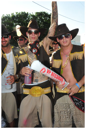 cayman_carnival_2011_part3-190