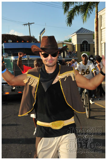 cayman_carnival_2011_part3-199
