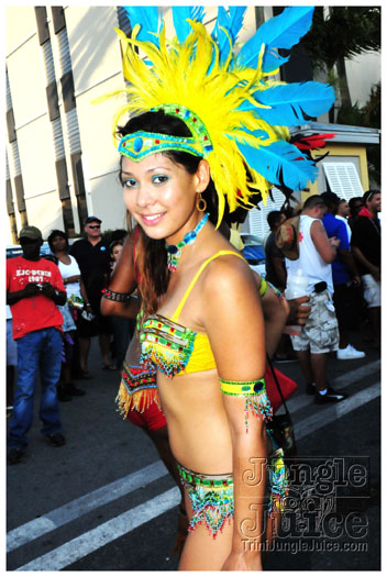 cayman_carnival_2011_part3-200