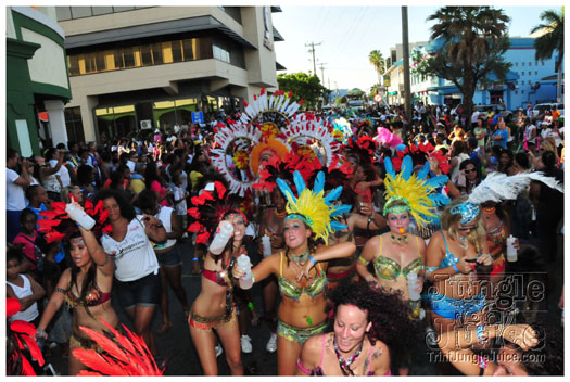cayman_carnival_2011_part3-217