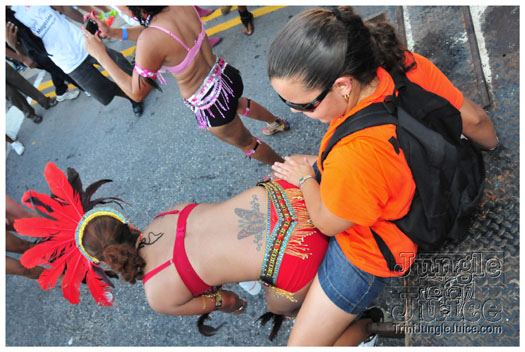 cayman_carnival_2011_part3-225