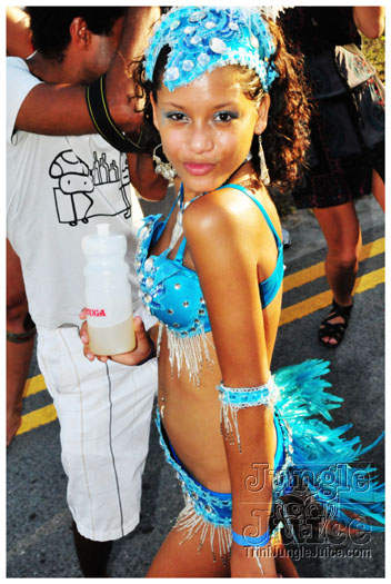 cayman_carnival_2011_part3-230