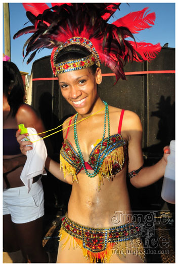 cayman_carnival_2011_part3-233