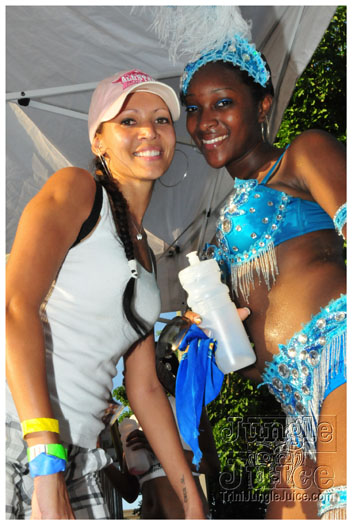 cayman_carnival_2011_part3-241