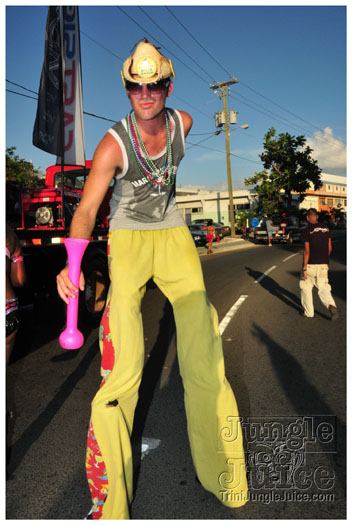 cayman_carnival_2011_part3-242