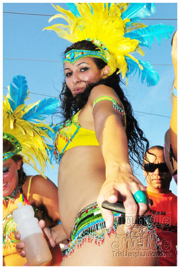 cayman_carnival_2011_part3-255
