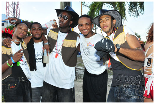 cayman_carnival_2011_part3-264