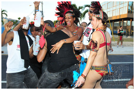 cayman_carnival_2011_part3-267