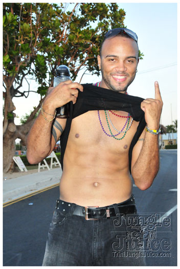 cayman_carnival_2011_part3-269