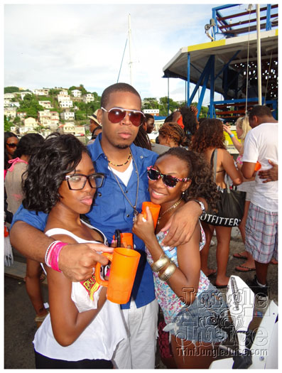 bikini_cruise_party_boat_2011-171