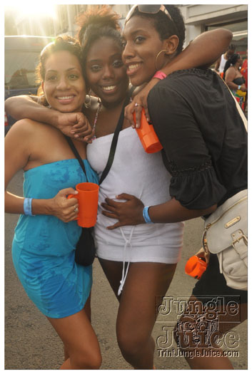 bikini_cruise_party_boat_2011-176