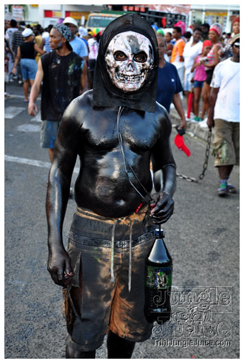 spicemas_jouvert_2011_pt1-219