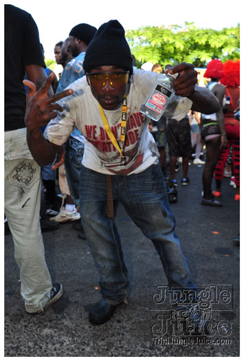 spicemas_jouvert_2011_pt1-244