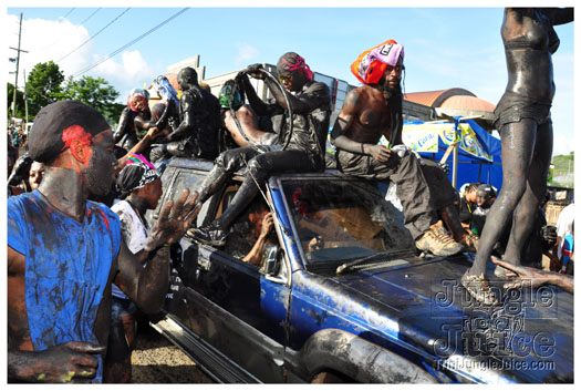 spicemas_jouvert_2011_pt1-276