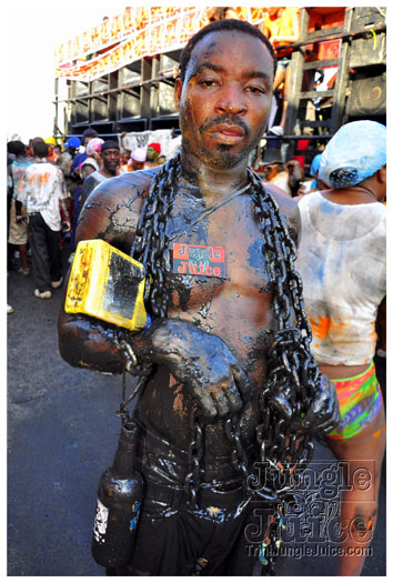spicemas_jouvert_2011_pt1-289