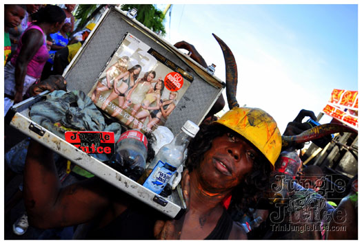 spicemas_jouvert_2011_pt1-290
