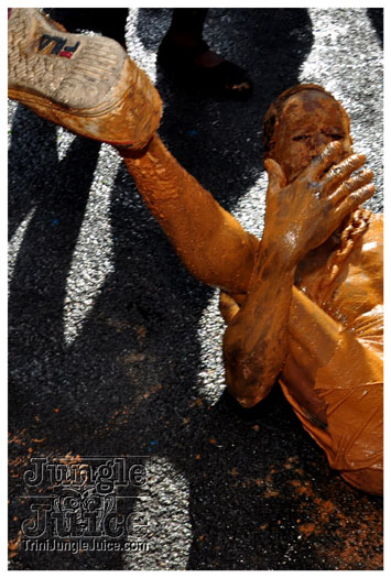 spicemas_jouvert_2011_pt1-309