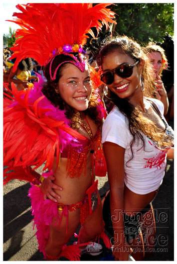 grenada_carnival_tues_2011_pt1-215