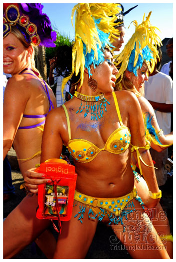 grenada_carnival_tues_2011_pt1-234