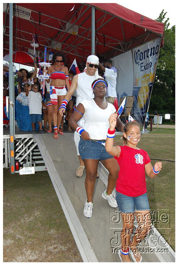 houston_parade_jul3_2011_pt1-175