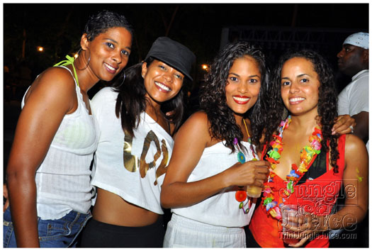 beach_jouvert_2011-215