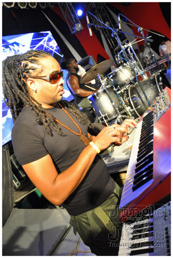 beach_jouvert_2011-289