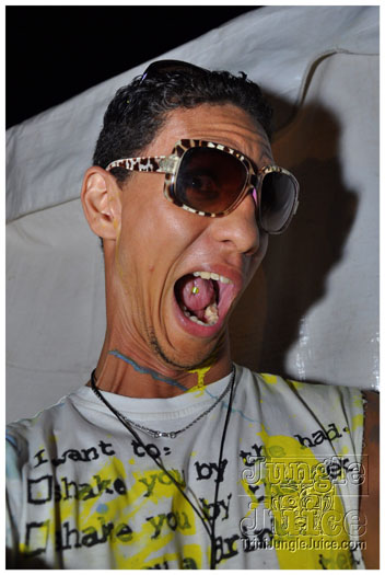 beach_jouvert_2011-362