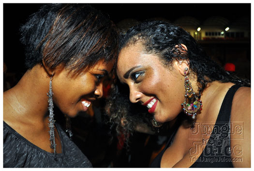 colour_me_red_2011-109