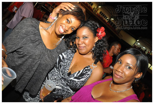 colour_me_red_2011-113