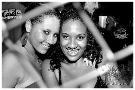 colour_me_red_2011-246