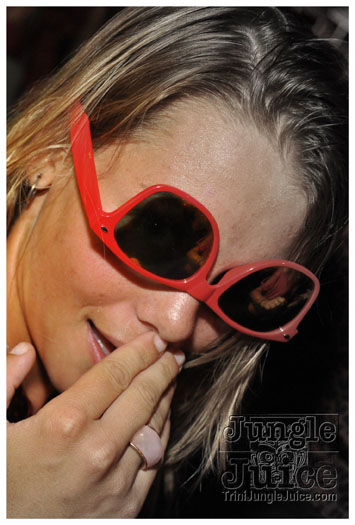 colour_me_red_2011-252
