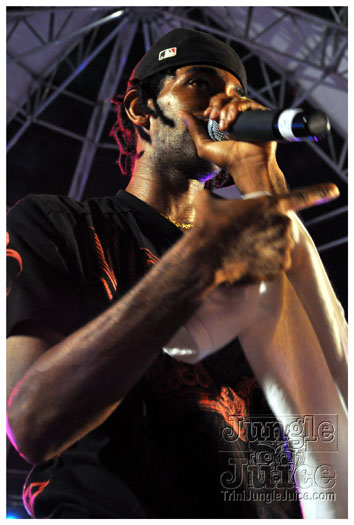 colour_me_red_2011-274