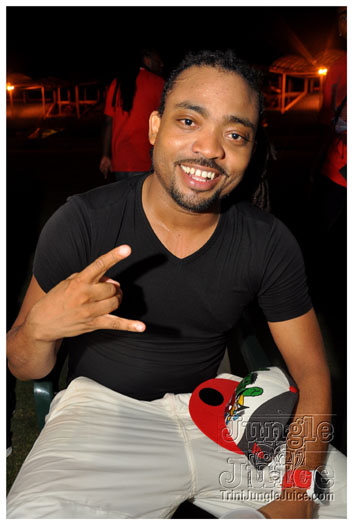 colour_me_red_2011-289
