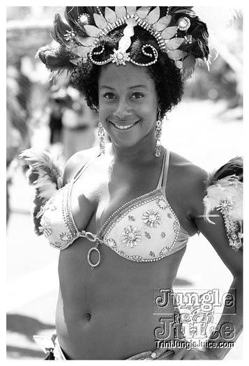 caribana_parade_2011-149
