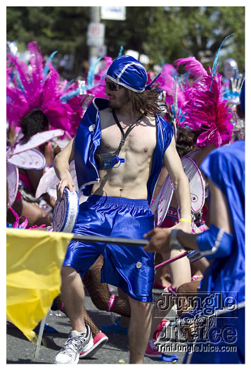 caribana_parade_2011-201