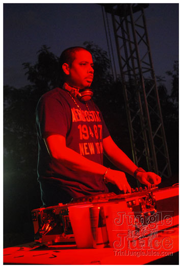 black_to_blue_2011_jan15-154