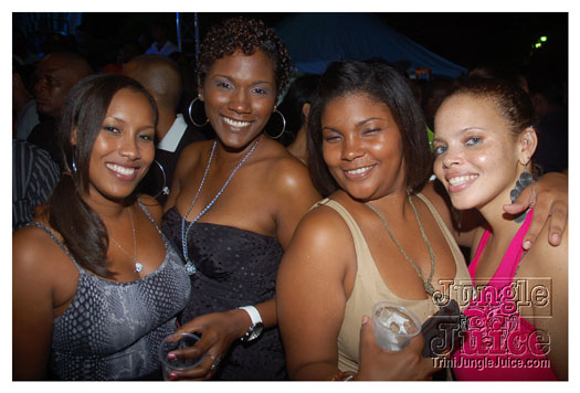 blue_flame_2011-240