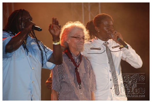 central_bank_all_inclusive_2011-240