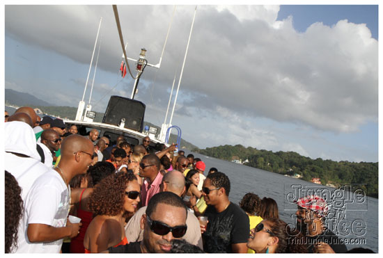 frenzy_boatride_2011-066