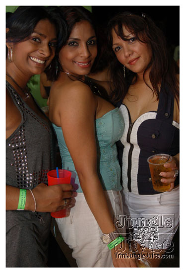 moka_explosion_2011-141