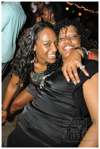 sos_2011-204