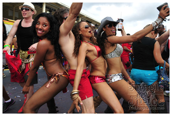 tribe_mas_monday_2011_part1-181