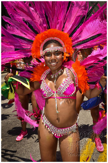 atl_carnival_parade_2012_pt1-127