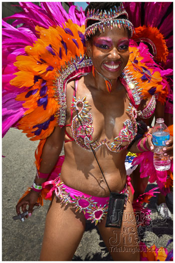 atl_carnival_parade_2012_pt1-128