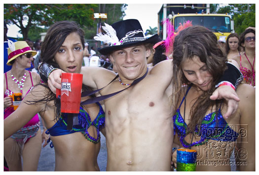 kadooment_day_2012_pt1-068